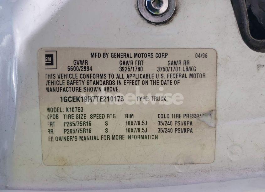 Photo 9 of 1996 Chevrolet Gmt-400 K1500 (VIN 1GCEK19R7TE210173)