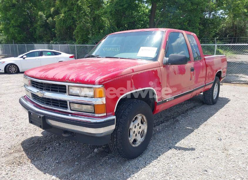 Photo 2 of 1996 Chevrolet Gmt-400 K1500 (VIN 1GCEK19R7TE224574)