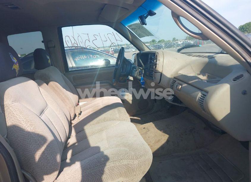 Photo 5 of 1996 Chevrolet Gmt-400 K1500 (VIN 1GCEK19R8TE260113)