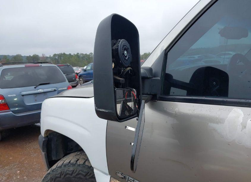 Photo 6 of 2002 Chevrolet Silverado 1500 LT (VIN 1GCEK19T02E290829)