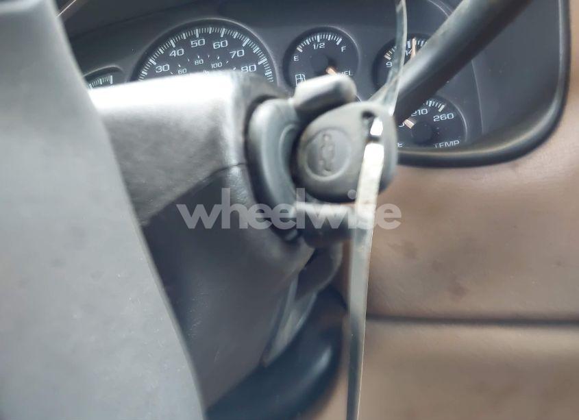 Photo 11 of 1999 Chevrolet Silverado 1500 LS (VIN 1GCEK19T0XE115892)