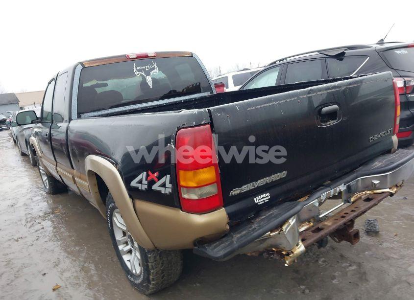 Photo 3 of 1999 Chevrolet Silverado 1500 LS (VIN 1GCEK19T0XE115892)