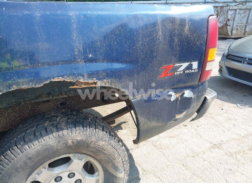 Photo 12 of 2000 Chevrolet Silverado 1500 LS (VIN 1GCEK19T0YE388896)