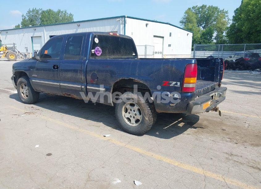 Photo 3 of 2000 Chevrolet Silverado 1500 LS (VIN 1GCEK19T0YE388896)