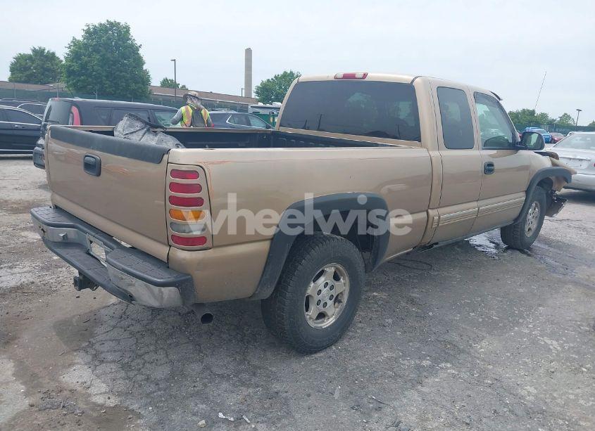 Photo 4 of 2001 Chevrolet Silverado 1500 LS (VIN 1GCEK19T11E147841)