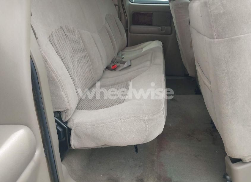 Photo 8 of 2001 Chevrolet Silverado 1500 LS (VIN 1GCEK19T11E147841)