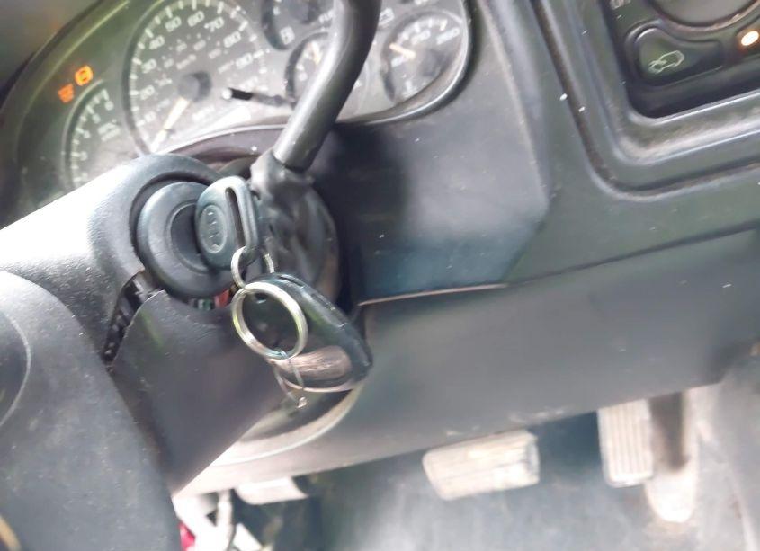 Photo 11 of 2002 Chevrolet Silverado 1500 LT (VIN 1GCEK19T12E169551)