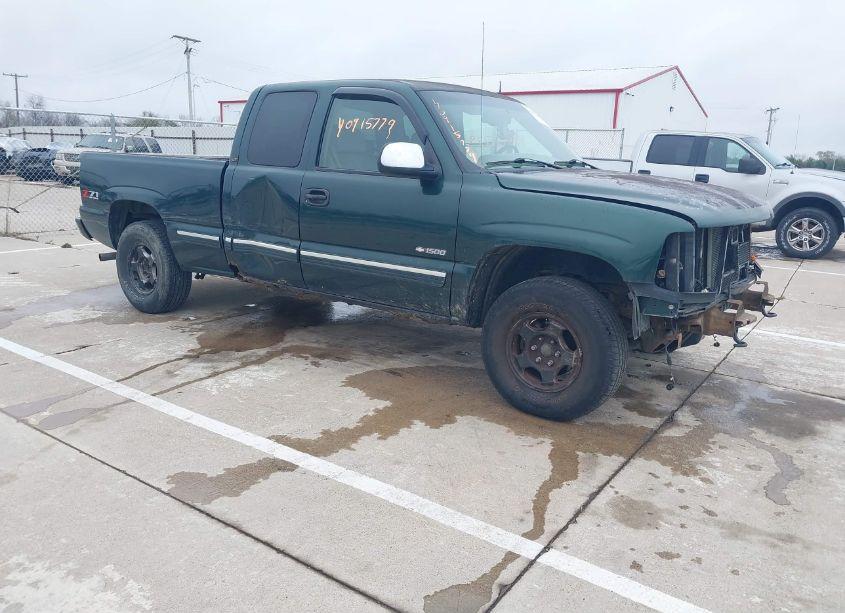 2002 Chevrolet Silverado 1500 LT (VIN 1GCEK19T12Z258139) main photo