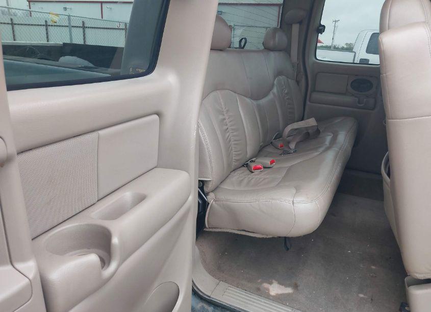 Photo 8 of 2002 Chevrolet Silverado 1500 LT (VIN 1GCEK19T12Z258139)