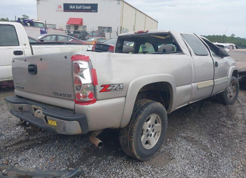 Photo 4 of 2005 Chevrolet Silverado 1500 LT (VIN 1GCEK19T15E201080)