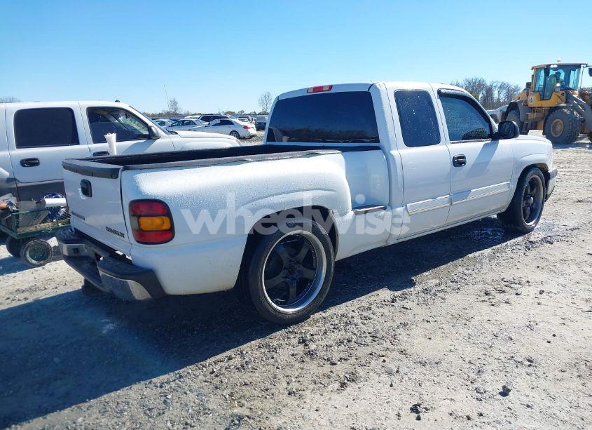 Photo 4 of 2005 Chevrolet Silverado 1500 LS (VIN 1GCEK19T15Z209544)
