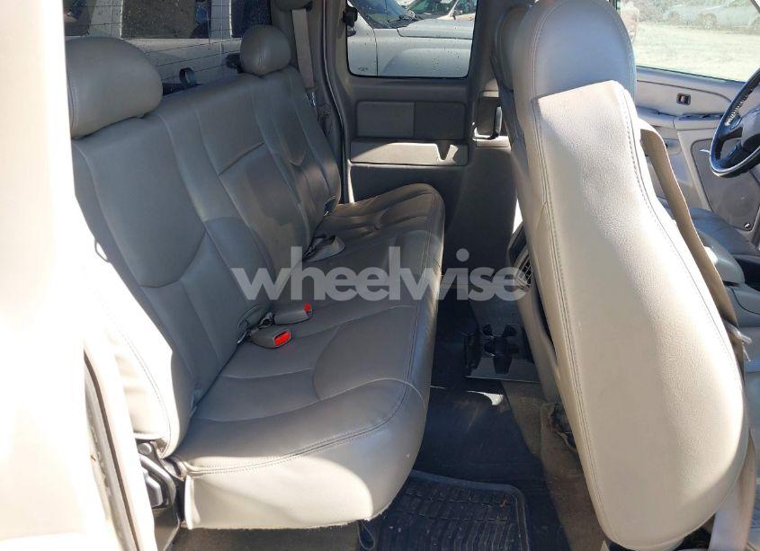 Photo 8 of 2005 Chevrolet Silverado 1500 LS (VIN 1GCEK19T15Z209544)