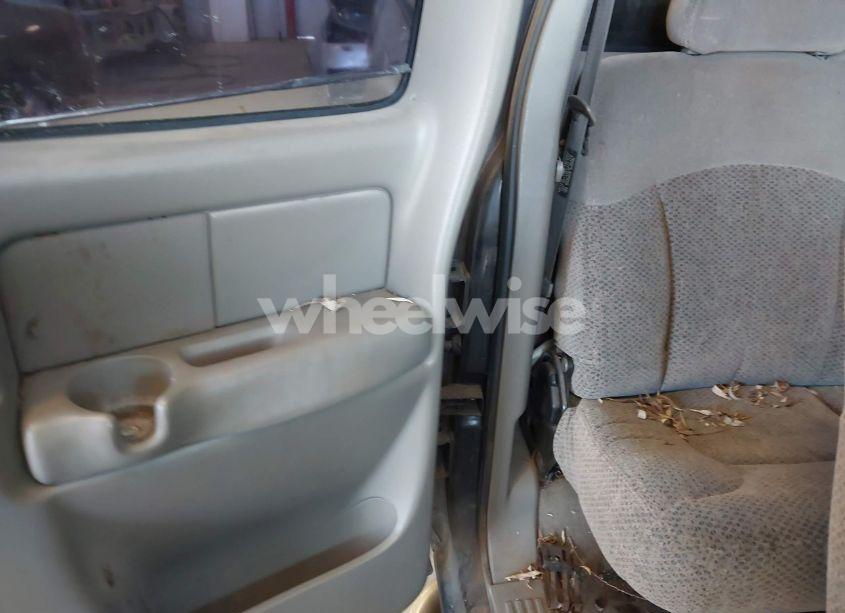 Photo 8 of 1999 Chevrolet Silverado 1500 LS (VIN 1GCEK19T1XE163661)