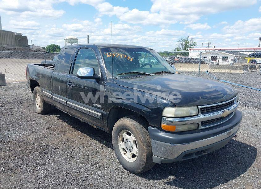 1999 Chevrolet Silverado 1500 LT (VIN 1GCEK19T1XE196398) main photo