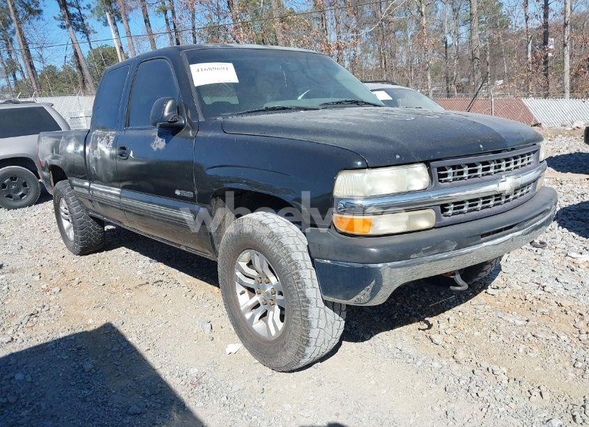 2000 Chevrolet Silverado 1500 LT (VIN 1GCEK19T1YE109925) main photo