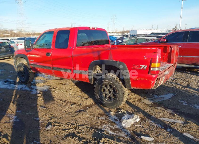 Photo 3 of 2000 Chevrolet Silverado 1500 LS (VIN 1GCEK19T1YE270422)