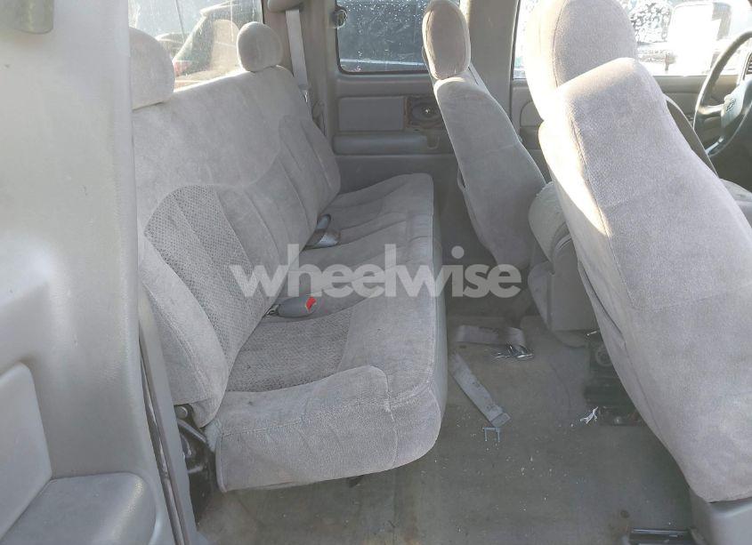 Photo 8 of 2000 Chevrolet Silverado 1500 LS (VIN 1GCEK19T1YE270422)