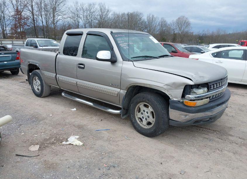 2000 Chevrolet Silverado 1500 LT (VIN 1GCEK19T1YE284918) main photo