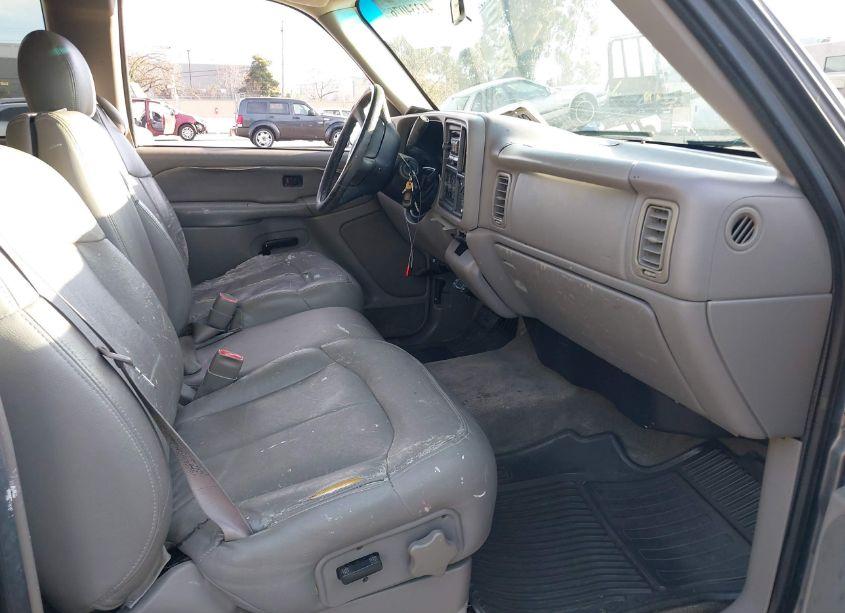 Photo 5 of 2000 Chevrolet Silverado 1500 LS (VIN 1GCEK19T1YE306612)