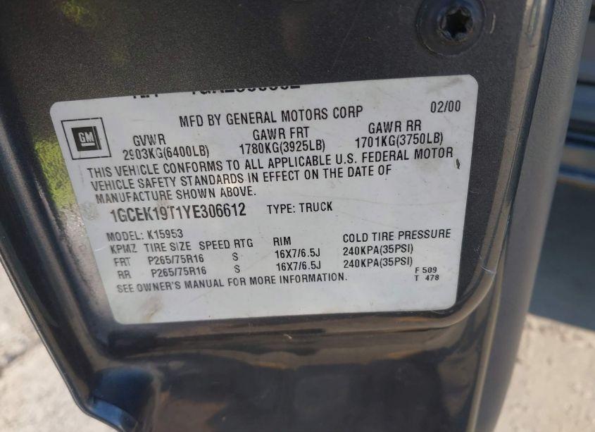 Photo 9 of 2000 Chevrolet Silverado 1500 LS (VIN 1GCEK19T1YE306612)