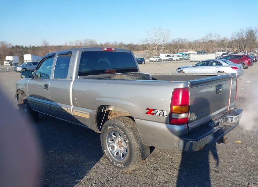 Photo 3 of 2001 Chevrolet Silverado 1500 LT (VIN 1GCEK19T21E115495)