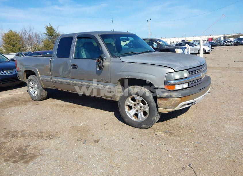 2001 Chevrolet Silverado 1500 LT (VIN 1GCEK19T21E163689) main photo