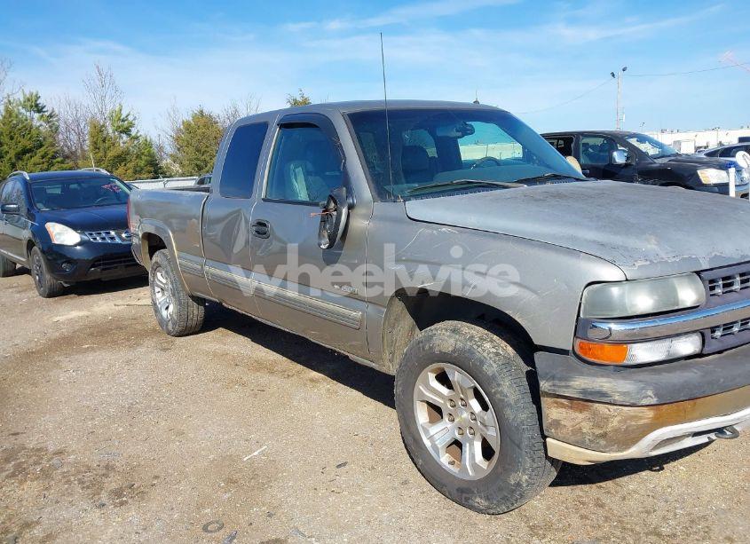 Photo 6 of 2001 Chevrolet Silverado 1500 LT (VIN 1GCEK19T21E163689)