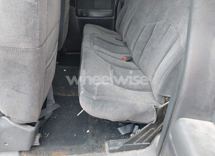 Photo 8 of 2002 Chevrolet Silverado 1500 LS (VIN 1GCEK19T22E236500)