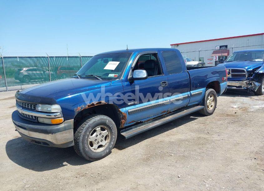 Photo 2 of 2002 Chevrolet Silverado 1500 LT (VIN 1GCEK19T22Z249188)