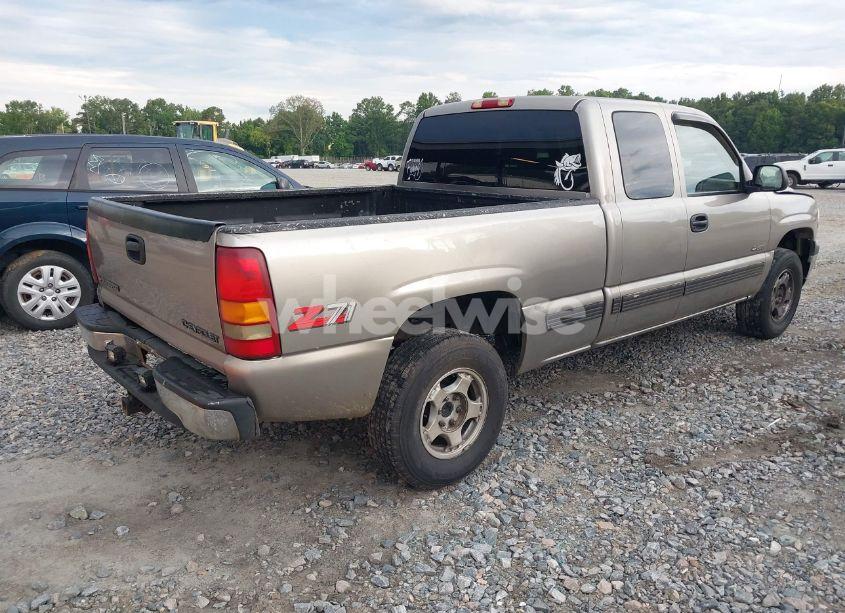 Photo 4 of 1999 Chevrolet Silverado 1500 LT (VIN 1GCEK19T2XE143807)