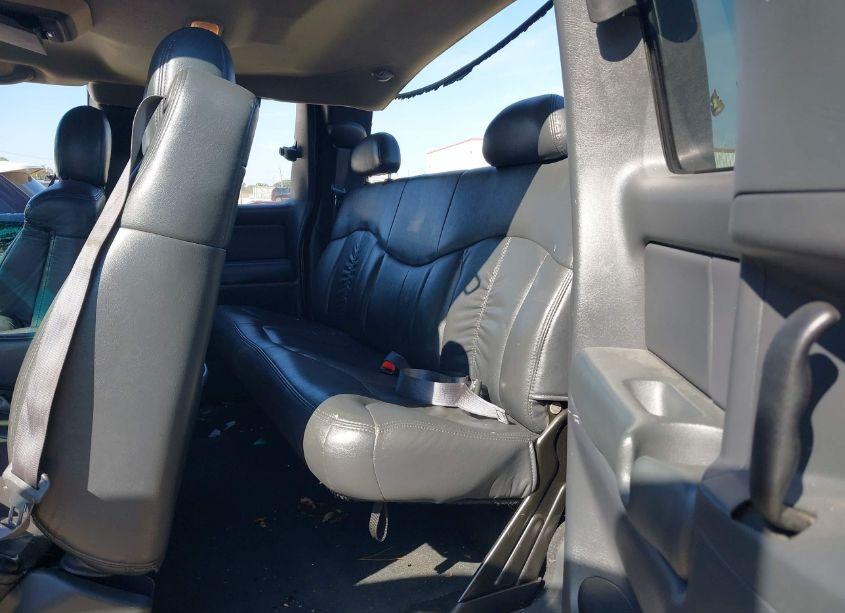 Photo 8 of 2000 Chevrolet Silverado 1500 LT (VIN 1GCEK19T2YE326514)