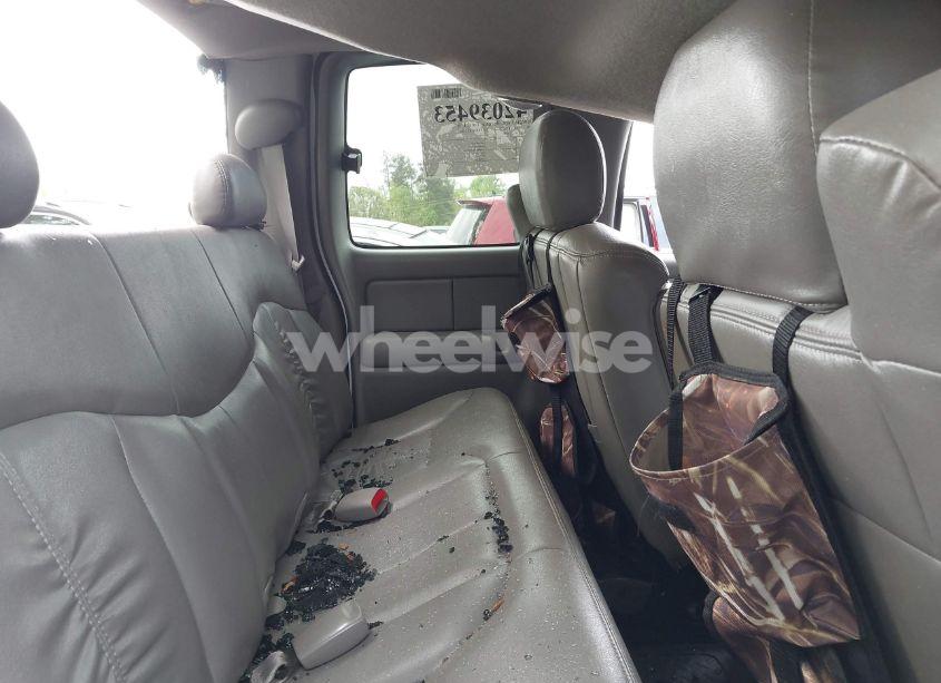 Photo 8 of 2001 Chevrolet Silverado 1500 LS (VIN 1GCEK19T31Z103817)