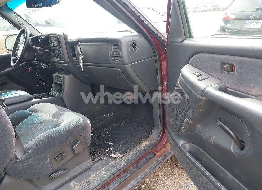 Photo 5 of 2002 Chevrolet Silverado 1500 LS (VIN 1GCEK19T32E191759)