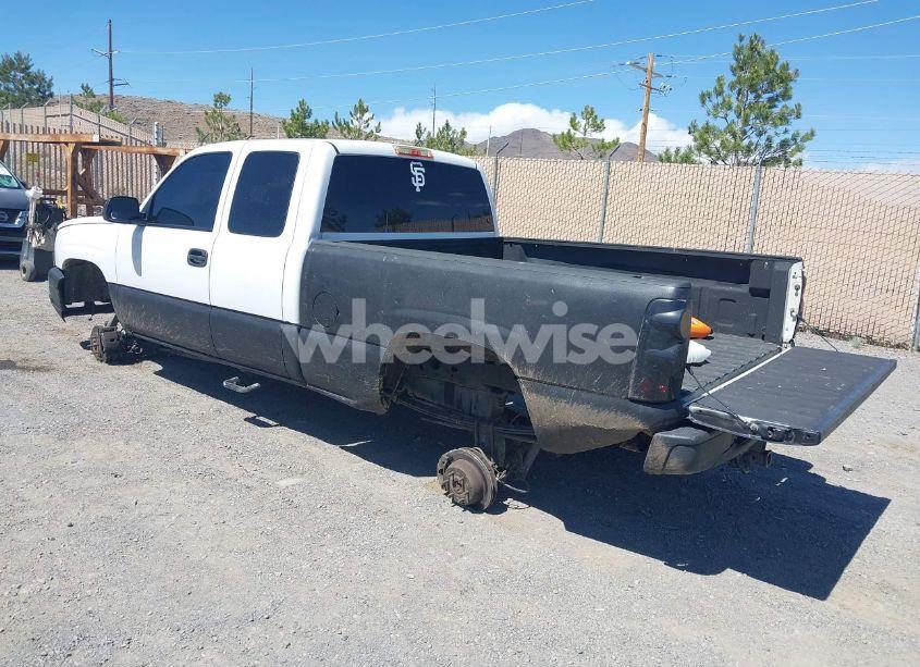Photo 3 of 2003 Chevrolet Silverado 1500 LS (VIN 1GCEK19T33E196431)