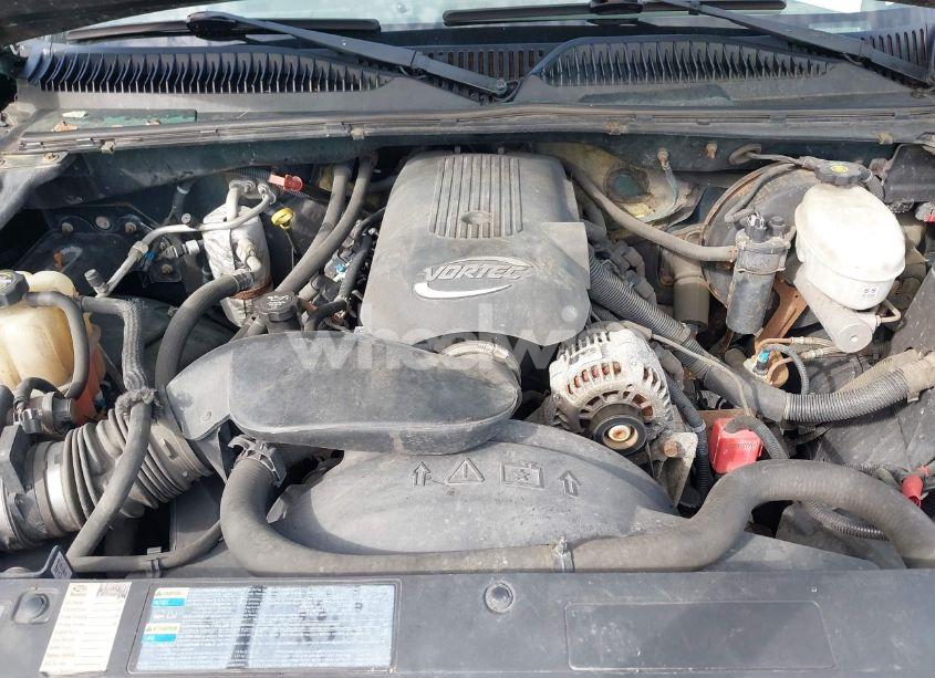 Photo 10 of 2003 Chevrolet Silverado K1500 (VIN 1GCEK19T33E219738)