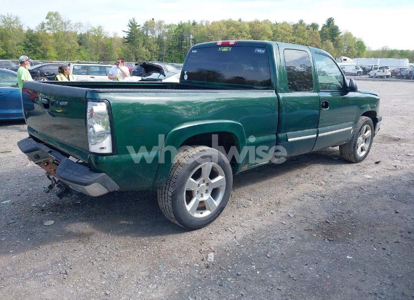 Photo 4 of 2003 Chevrolet Silverado K1500 (VIN 1GCEK19T33E219738)