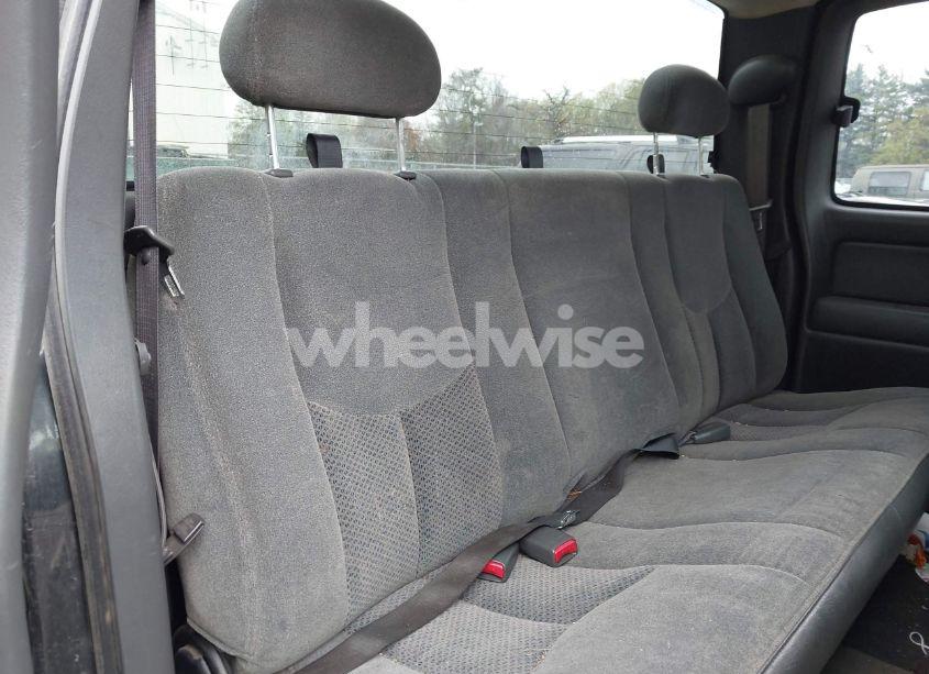 Photo 8 of 2003 Chevrolet Silverado 1500 LS (VIN 1GCEK19T33E303171)