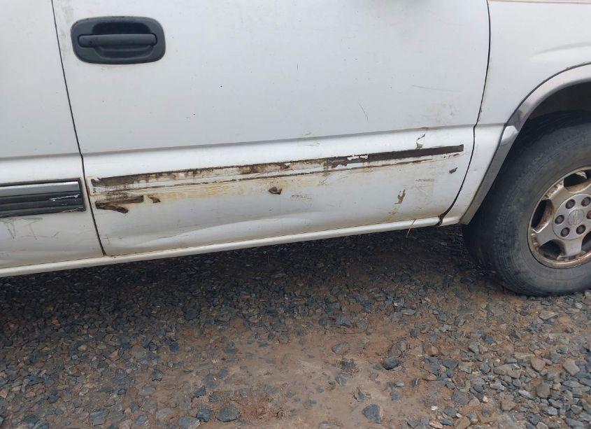 Photo 13 of 1999 Chevrolet Silverado 1500 LS (VIN 1GCEK19T3XE114106)