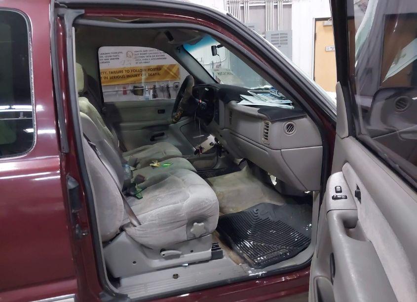 Photo 5 of 2000 Chevrolet Silverado 1500 LS (VIN 1GCEK19T3YE192810)