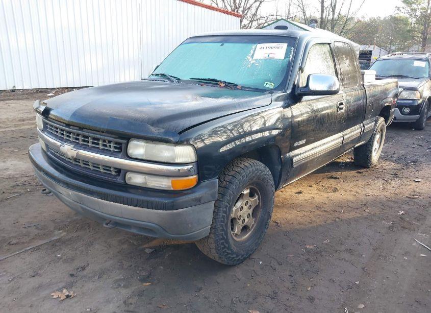 Photo 2 of 2000 Chevrolet Silverado 1500 LS (VIN 1GCEK19T3YE432146)
