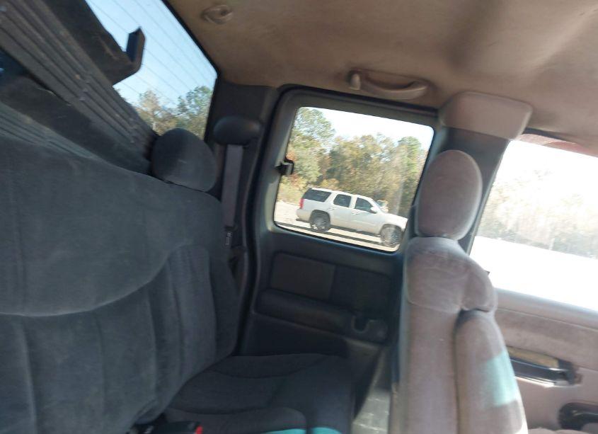 Photo 8 of 2001 Chevrolet Silverado 1500 LS (VIN 1GCEK19T41Z115975)