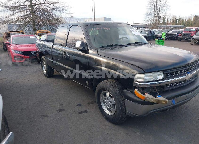 2002 Chevrolet Silverado 1500 LS (VIN 1GCEK19T42E150069) main photo