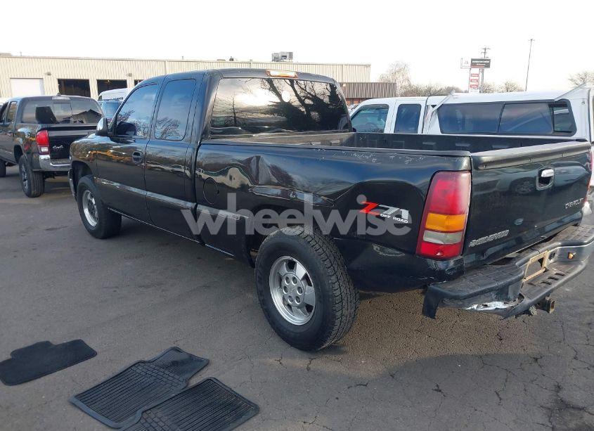 Photo 3 of 2002 Chevrolet Silverado 1500 LS (VIN 1GCEK19T42E150069)