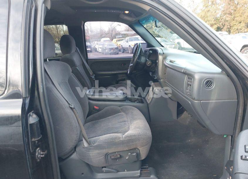 Photo 5 of 2002 Chevrolet Silverado 1500 LS (VIN 1GCEK19T42E150069)