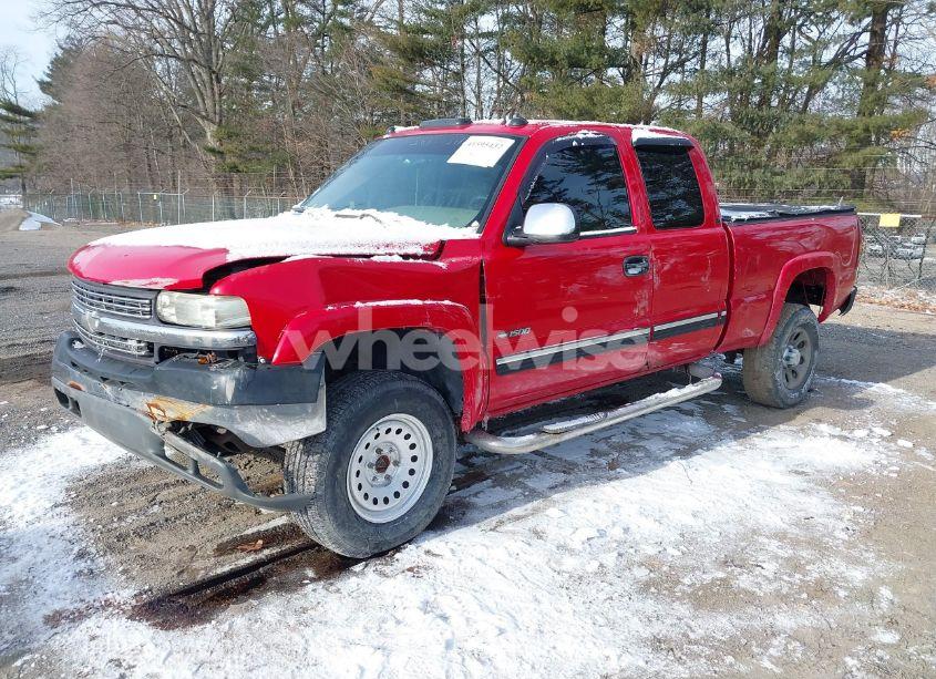 Photo 2 of 2002 Chevrolet Silverado 1500 LT (VIN 1GCEK19T42Z227273)