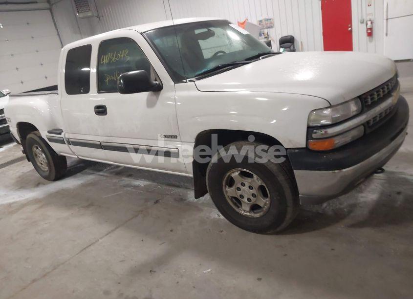 2002 Chevrolet Silverado 1500 LS (VIN 1GCEK19T42Z272682) main photo