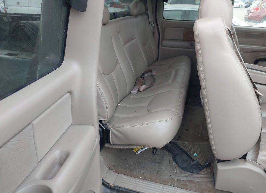 Photo 8 of 2003 Chevrolet Silverado 1500 LT (VIN 1GCEK19T43E180349)