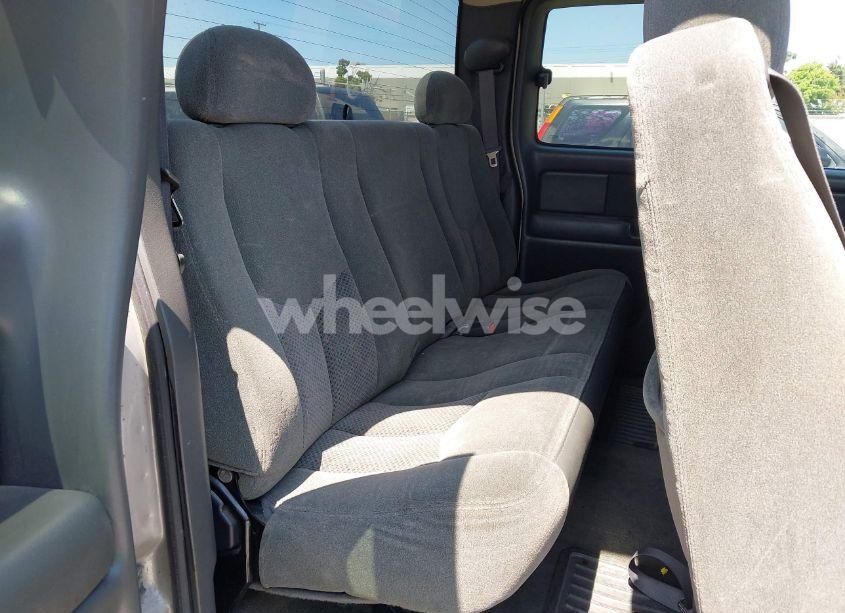 Photo 8 of 2004 Chevrolet Silverado 1500 Z71 (VIN 1GCEK19T44E165870)