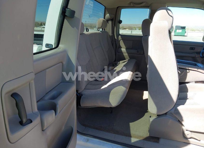 Photo 8 of 2004 Chevrolet Silverado 1500 LS (VIN 1GCEK19T44E178845)