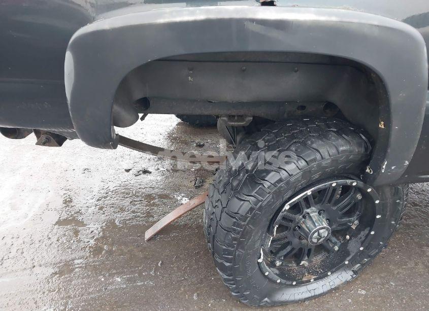 Photo 6 of 2004 Chevrolet Silverado 1500 Z71 (VIN 1GCEK19T44E193958)